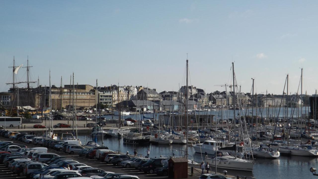 Appartement T2 ,Parking Prive,Terrasse, 10 Mns A Pieds De La Cite Corsaire Et Ses Plages Сен-Мало Экстерьер фото